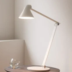 Bordlamper ^ Louis Poulsen NJP bordlampe, fod, 3.000 K mørkegrå