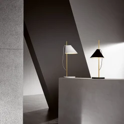Louis Poulsen Arbejdsrum/Kontor > Yuh Brass marmor-bordlampe, sort