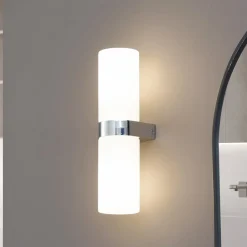 Lucande Væg- Og Spejllamper|Væglamper > Basolo væglampe til badeværelset, krom, højde 31,5 cm, glas, IP44