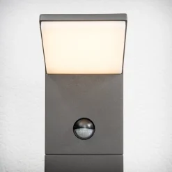 Gadebelysning ^ Lucande LED-gadelampe Nevio, sensor, 100 cm, antracit