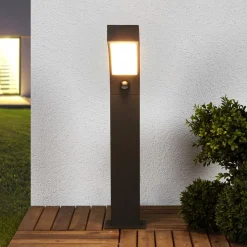 Lucande Sokkellamper Med Sensor|Terrassebelysning > LED-sokkellampe Lennik, sensor, 60 cm, antracit