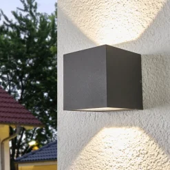 Lucande Terrassebelysning|Væglamper > LED-udendørs væglampe Merjem, 10 cm, op/ned, IP54