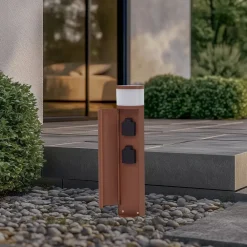 Terrassebelysning|Sokkellamper ^ Lucande sokkellampe Corban, rust, dør, stikkontakter, G9, IP44