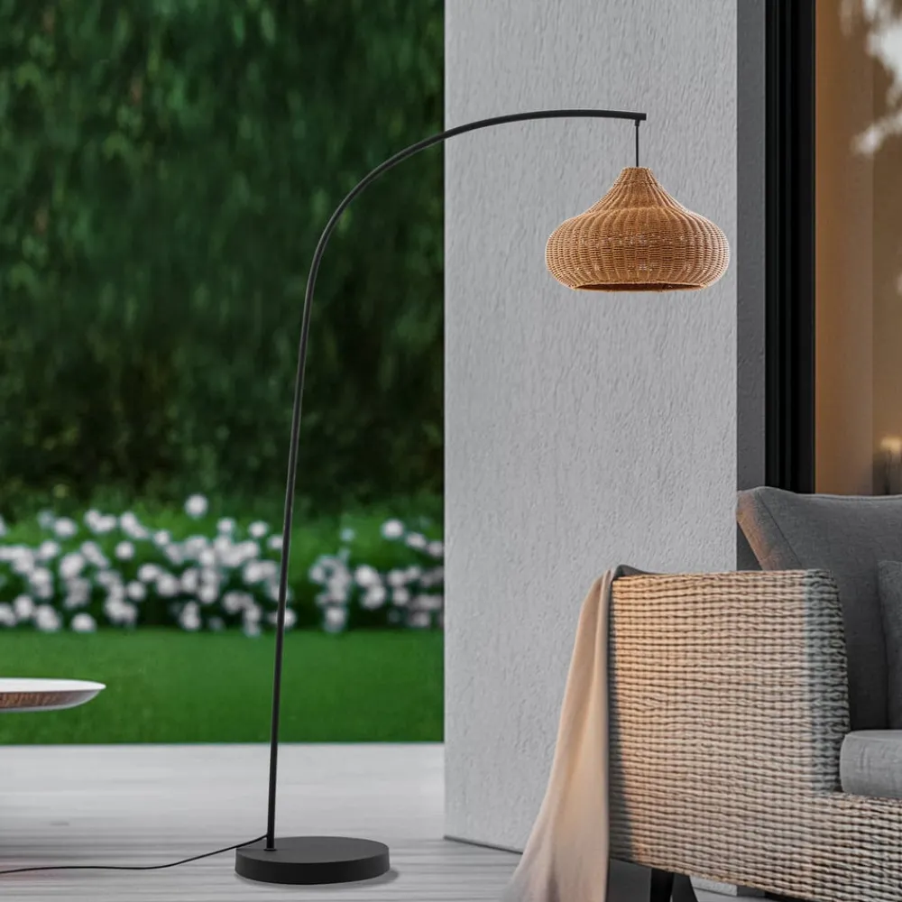 Terrassebelysning ^ Lucande udendørs gulvlampe Taniola, beige, rattan, 195 cm, IP44
