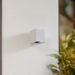 Lucande Terrassebelysning|Væglamper > udendørs LED-væglampe Aaron, hvid, IP54, op/ned