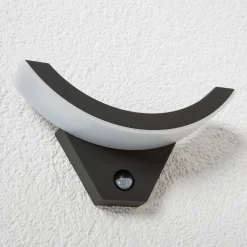 Lucande Væglampe Med Sensor|Terrassebelysning > udendørs LED-væglampe Halv, sensor, antracit, IP54