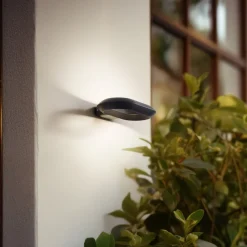 Væglamper ^ Lucande udendørs LED-væglampe LOOP, sort, IP44, metal