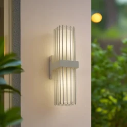 Terrassebelysning|Væglamper ^ Lucande udendørs væglampe Chandan, 42 cm, hvid, metal, IP54