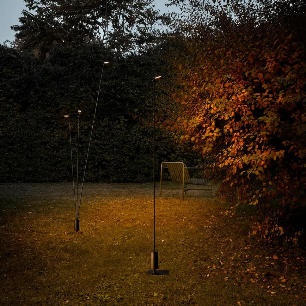 Gadebelysning ^ Luceplan LED-vejlampe Flia, 3 lyskilder, sort, plast