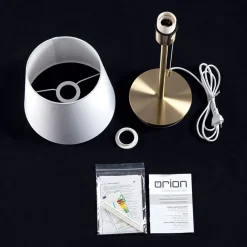 ORION Bordlamper > Ludwig bordlampe med USB-port, hvid/antik messing