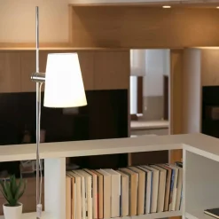 FARO BARCELONA Gulvlamper|Gulvlamper > Lupe gulvlampe med justerbar tekstilskærm