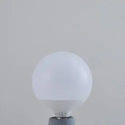 LUUMR Dæmpbar Led-Pære|Smarte Lyskilder > Smart LED, E27, G125, 9W, RGB, Tuya, WLAN, mat, CCT