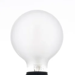 Dæmpbar Led-Pære|Smarte Lyskilder ^ LUUMR Smart LED-pære mat E27 G95 7W Tuya WLAN CCT