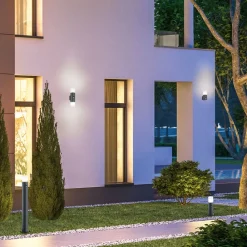 Trio Lighting Gadebelysning > Moderne vejlampe Hoosic med bevægelsessensor