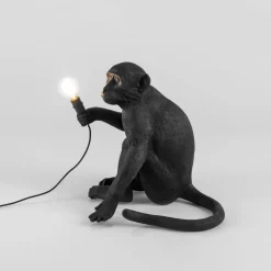 Dekorationsbelysning ^ SELETTI Monkey Lamp deko LED-terrasselampe, siddende, sort