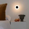 FARO BARCELONA Væg- Og Spejllamper > Moy LED-væglampe i sort med glasskærm