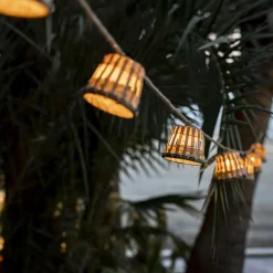 Dekorationsbelysning ^ Newgarden Aurora LED lyskæde med kabel