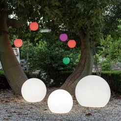 Dekorationsbelysning|Solcellelamper ^ Newgarden Buly solcellelampe, flydende, Ø 20 cm