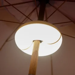 Newgarden Terrassebelysning > LED genopladelig lampe Lima, IP54, RGBW, solskærme