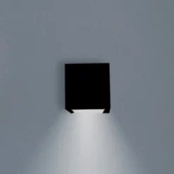 Væglamper ^ Newgarden LED-væglampe Box 8, sort, 7,5x7,5cm