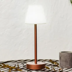Newgarden Dekorationsbelysning|Terrassebelysning > Lola Slim LED-bordlampe batteri rosaguld