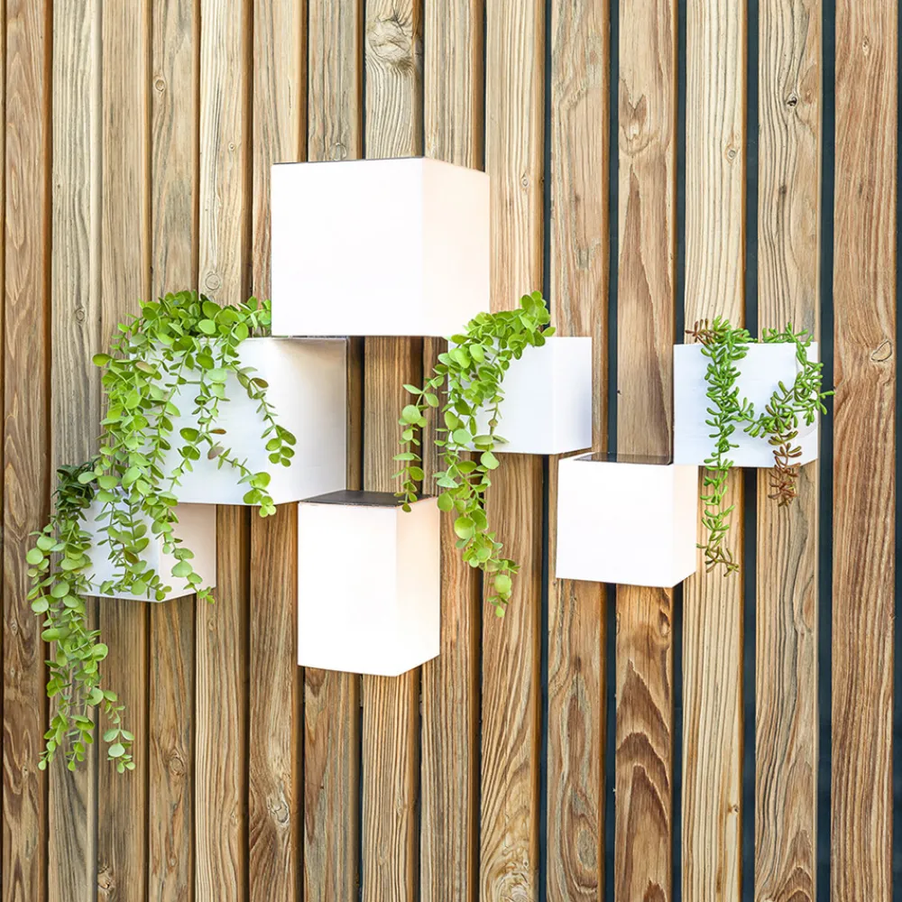 Newgarden Solcellelamper > Wally LED-solcellelampe til vægmontering, 12 x 18 cm