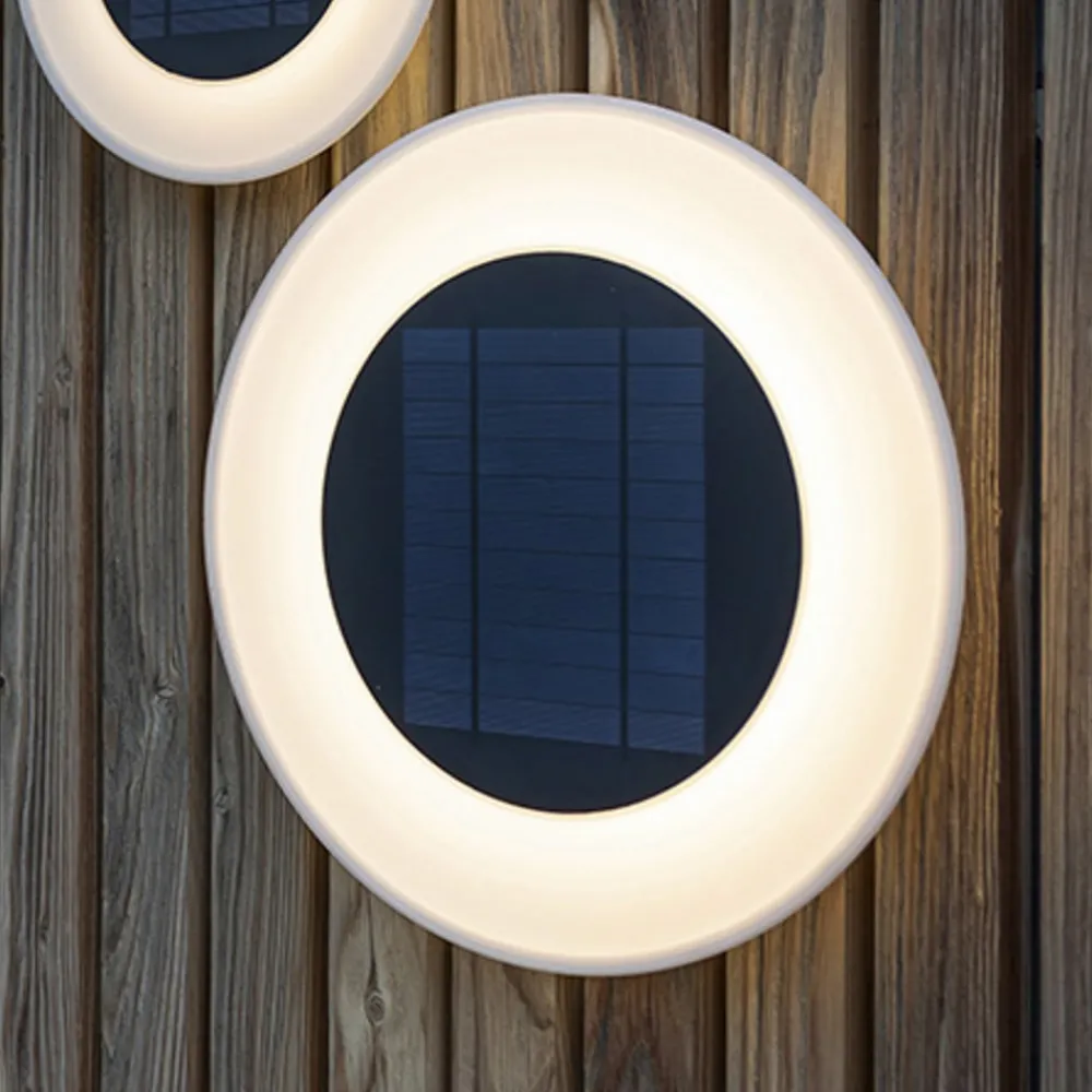 Newgarden Solcellelamper > Wally LED-solcellelampe til vægmontering, Ø 39 cm
