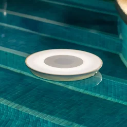 Newgarden Fontæne- Og Undervandsbelysning > Wally Play poollampe RGBW speaker