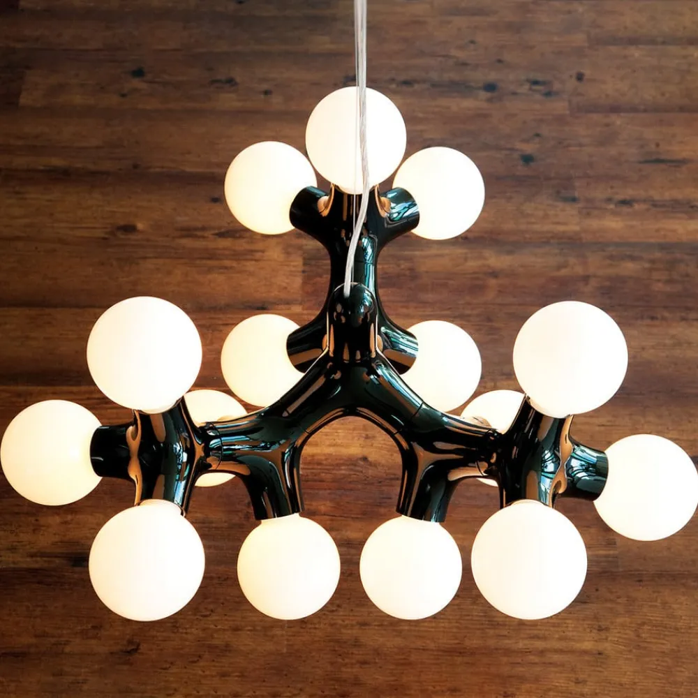 next Lysekroner > DNA ChandelierXL - Lysekrone i sort