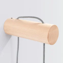SOLLUX LIGHTING Væglamper > Nimbi væglampe, lyst træ, højde 67 cm, træ/glas