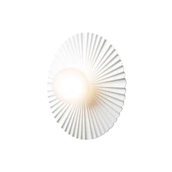 Nuura Aps Væg- Og Spejllamper > Nuura Liila Muuse væglampe, Ø 42 cm, IP44, hvid/opal