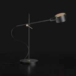 Arbejdsrum/Kontor ^ Oluce Go 252 LED-bordlampe, sort
