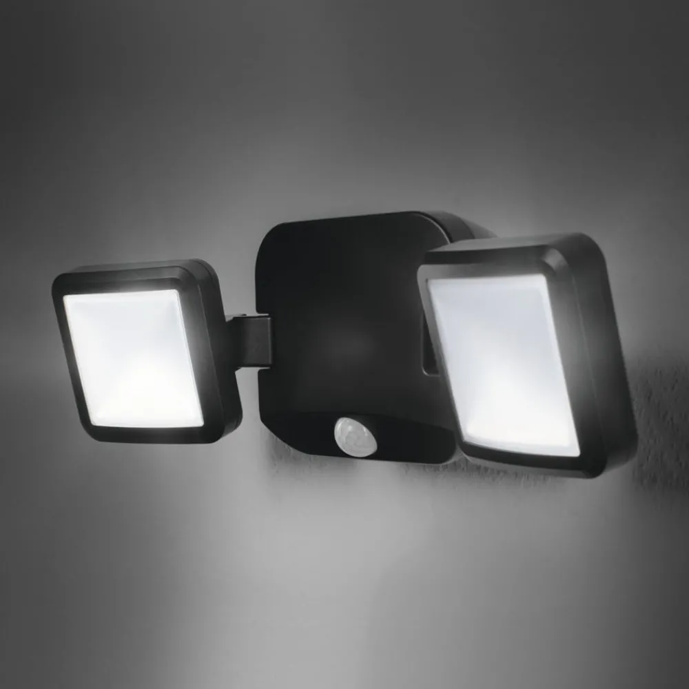 OSRAM Væglampe Med Sensor|Udendørs Spot > LED-udendørs vægspot DOUBLE, sort 2 lyskilder, batteri