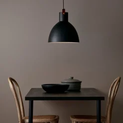 Pendellamper ^ Markslöjd Pendellampe Eagle med metalskærm Ø 35 cm sort