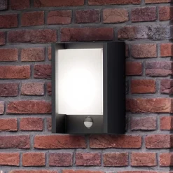 Philips Væglampe Med Sensor > LED-væglampe Arbour UE, 2-pak, sensor, 2.700 K