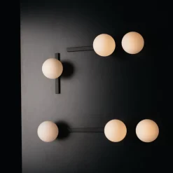 Eco-Light Væglamper > Pluto væglampe, 2 lyskilder, sort/hvid, afbryder