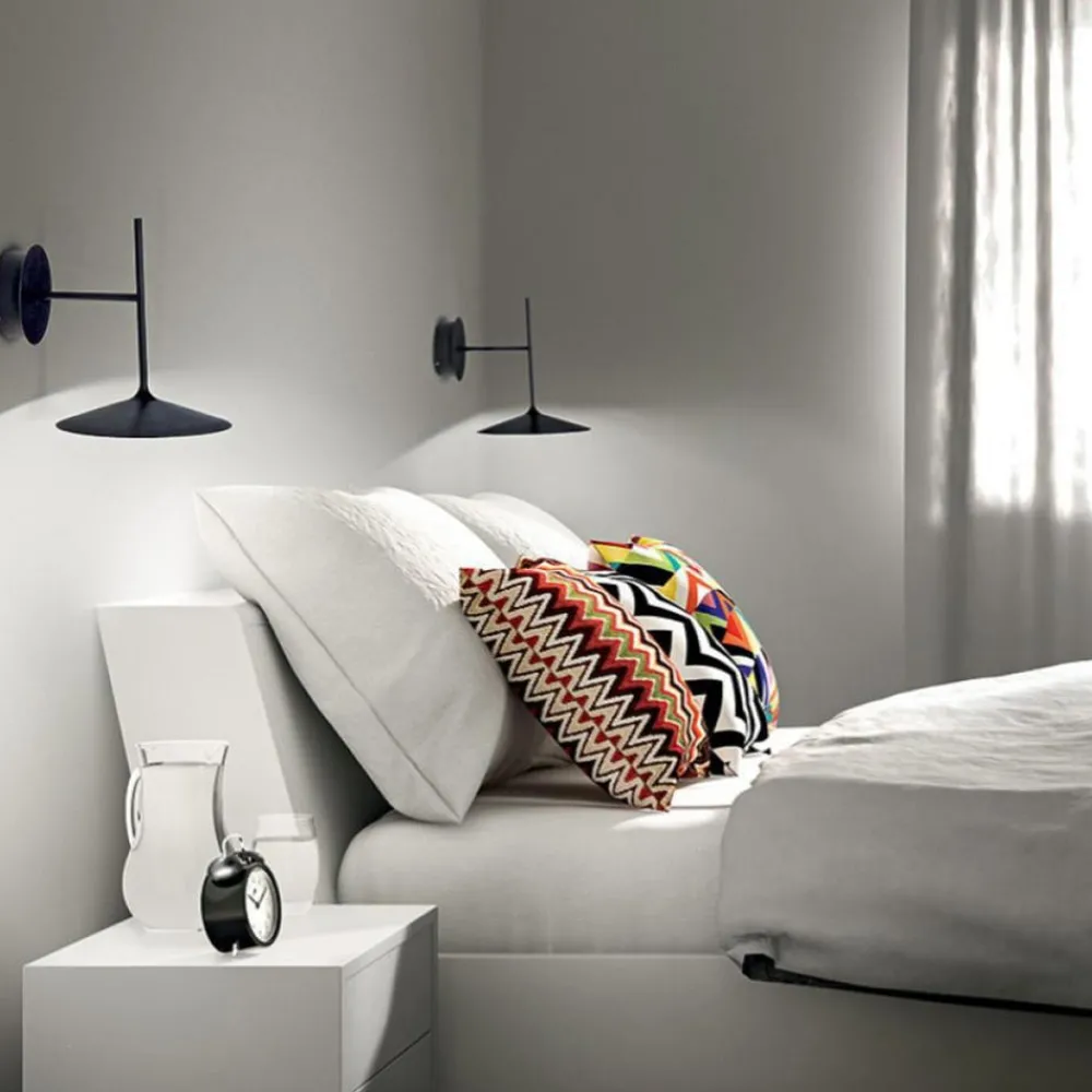 Linea Light Væglamper > Pole Plus LED-væglampe, sort