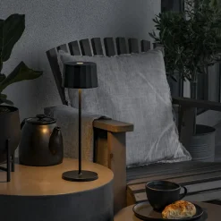 Konstsmide Dekorationsbelysning|Terrassebelysning > Positano LED-bordlampe til udendørs brug, sort