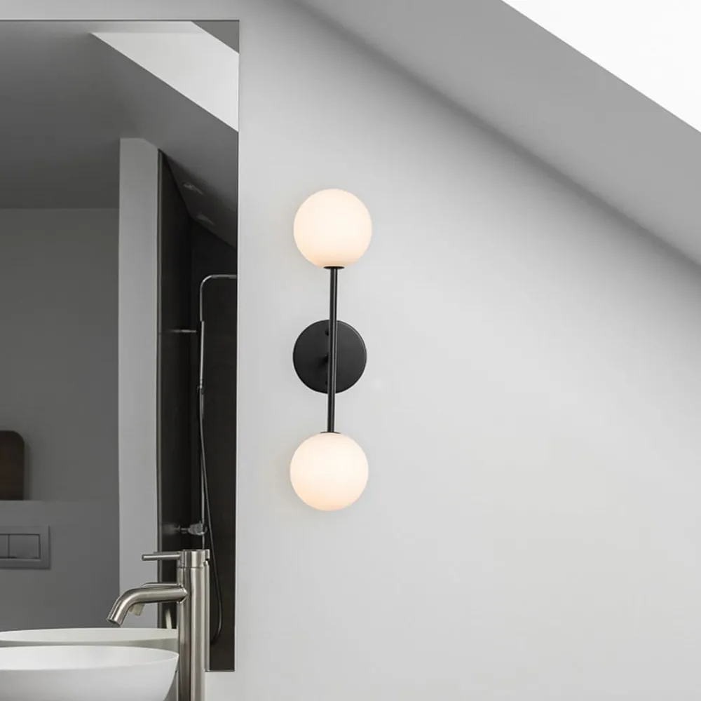 Væglamper ^ PR Home Sigma D væglampe, sort/opal, 2 lyskilder, 49 cm glas