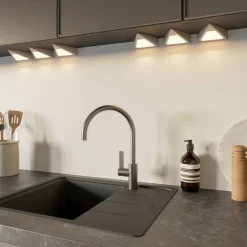 PRIOS Underskabsbelysning > Odia LED-underskabsbelysning, stål, 3 lyskilder.