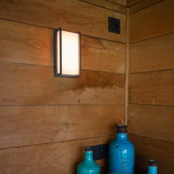 Væglamper ^ LUTEC connect Qubo udendørs LED-væglampe, RGBW smart styring