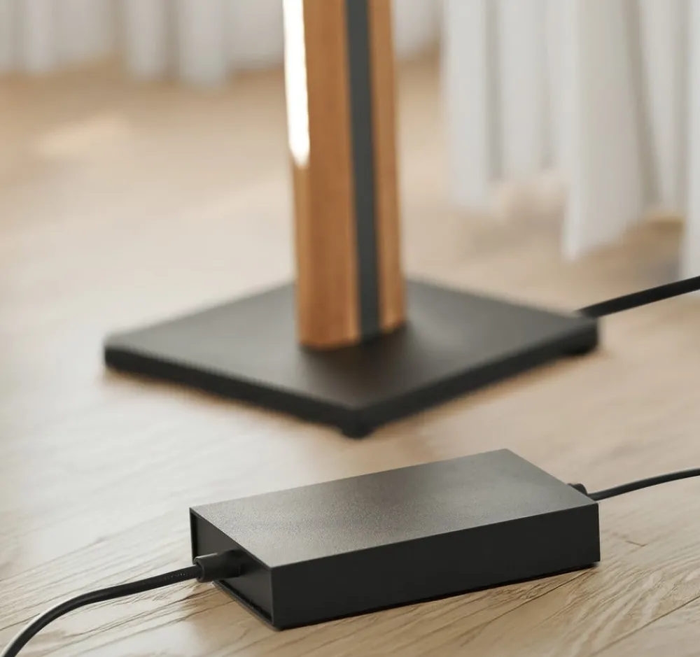 Quitani Gulvlamper|Gulvlamper > Elis LED-gulvlampe, eg/sort