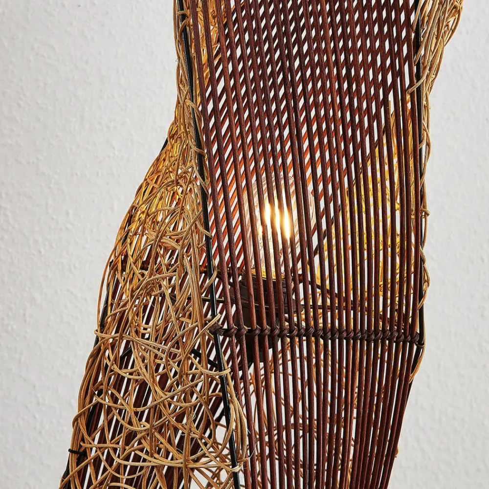 Lindby Gulvlamper|Gulvlamper > Rattan gulvlampe Kassia til hyggebelysning
