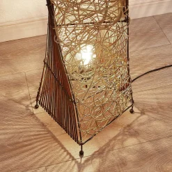 Lindby Gulvlamper|Gulvlamper > Rattan gulvlampe Kassia til hyggebelysning