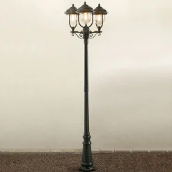 Lygtepæle ^ Konstsmide Romantisk kandelaber Parma, m. 3 lyskilder, i grøn
