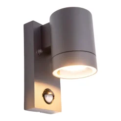 Væglampe Med Sensor ^ Näve Rombe udendørs væglampe med sensor, 1 lyskilde