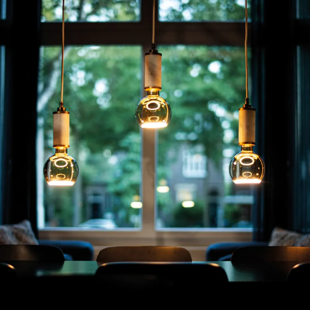 SEGULA Dæmpbar Led-Pære|Led Pærer > LED-Floating-globepære G125 E27 4,5 W klar