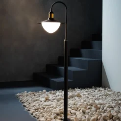 EGLO Gadebelysning > Sirmione vejlampe med glasskærm