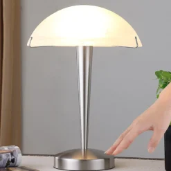 Lindby Bordlamper > Skøn Viola bordlampe i mat nikkel
