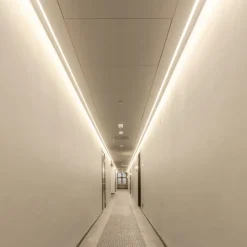 The Light Group Led Strips > SLC LED-Strip Ultra Long iCC IP67 30m 240W 2.700K